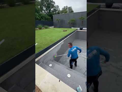 Limpando a piscina esvaziando #satisfy #pool #limpeza #fy #dicas #piscinas #viral #tutorial #fyp