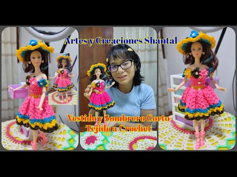 Como Tejer Este Bello Vestido y Sombrero De Varios Colores Para Muñeca Paso a Paso Tejido a Crochet.