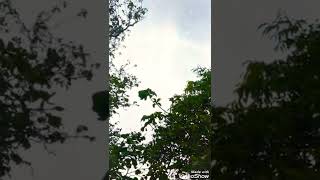 suhana mousam or ye nice song...