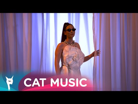 Andrada Precup - Cu mainile la spate M/V