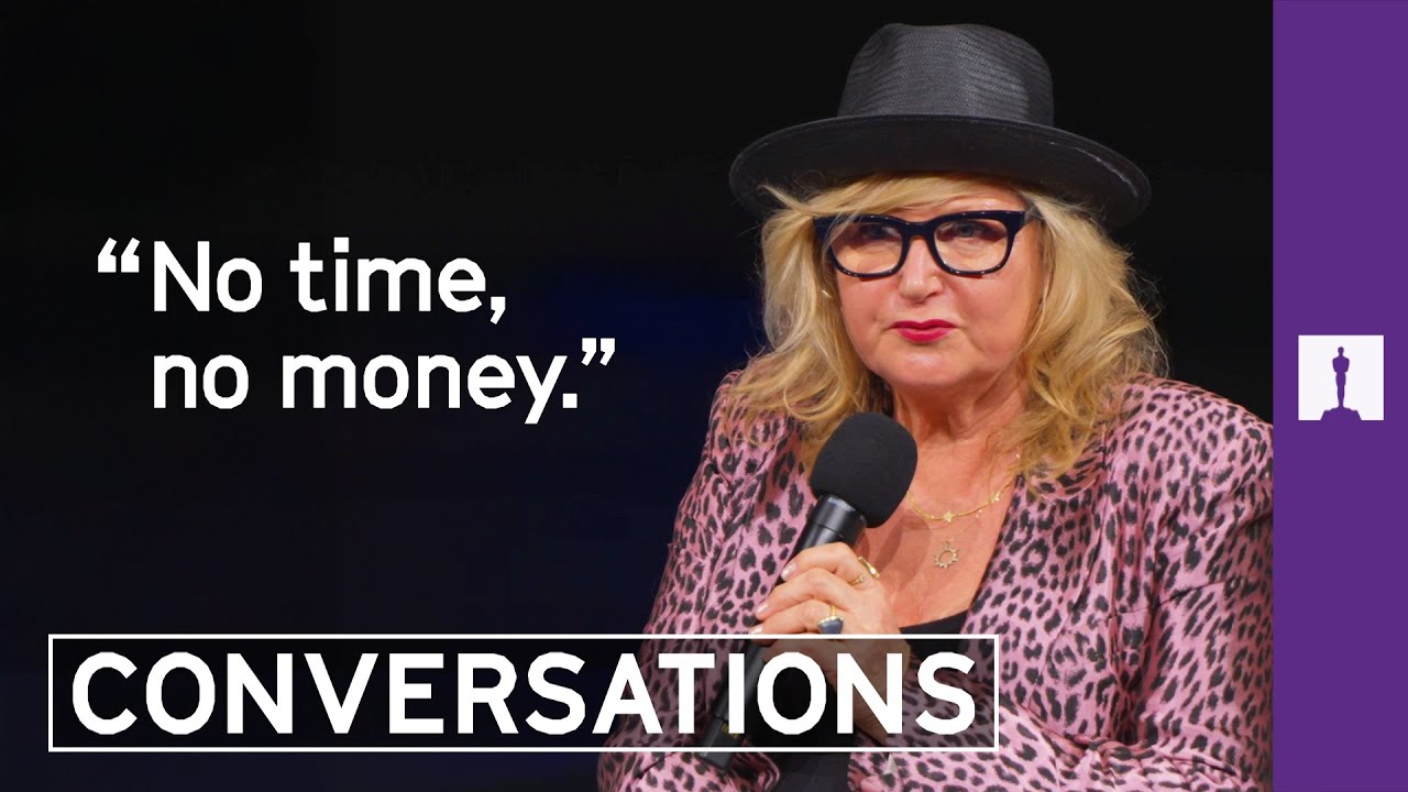 Clueless (Fuera de onda) miniatura del trailer