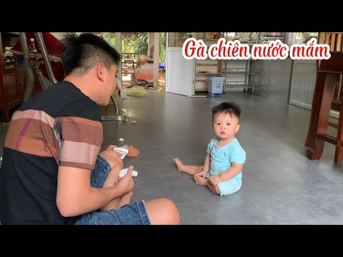 Hái Trái Đu Đủ Bên Hông Nhà Vô Hầm Giò Heo Ăn Với Gà Chiên Nước Mắm - Em Gái Quê