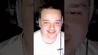 wenn du kurz davor bist auszurasten, dein Kumpel dich aber einrastet