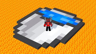 How to SURVIVE in an OCEAN OF LAVA ? #minecraftanimation #minecraft #meme
