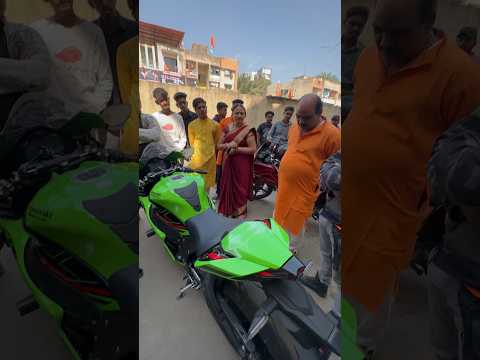 Uncle Shocking Reaction Zx10R 💥 #youtubeshorts #kawasaki #trending #zx10 #trending #ktmlover