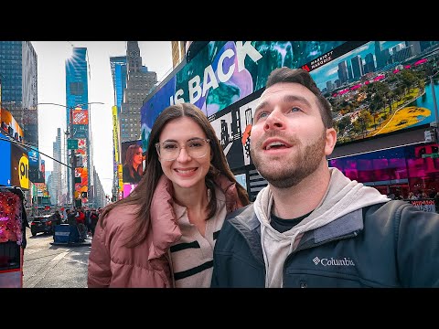 Checking Into An Insane Times Square Hotel! New York City Pizza, Christmas Rockettes Show & Dinner