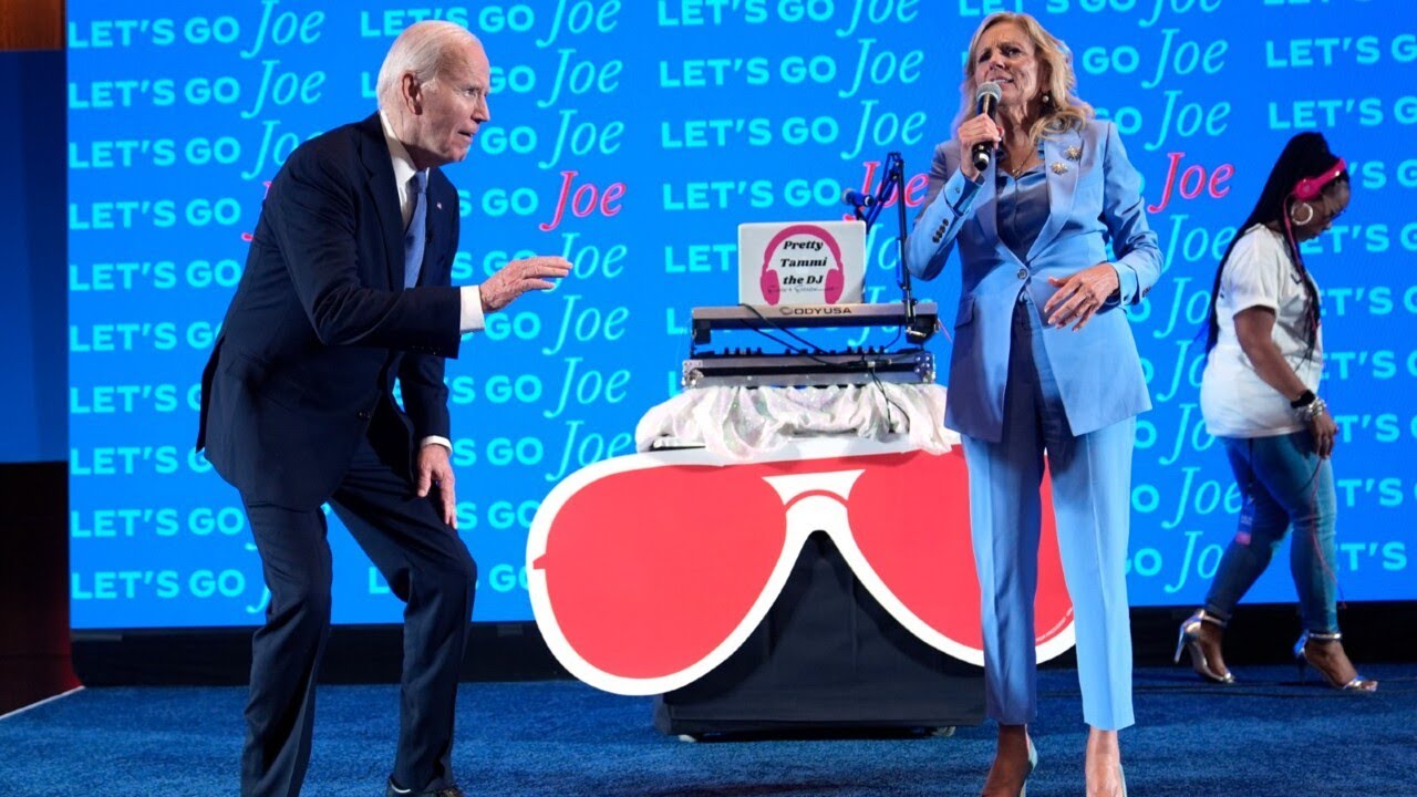 Humiliation’: President stands ‘frozen with his mouth agape’ as Jill Biden speaks for him