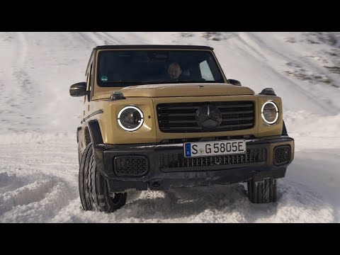 Mercedes G Class 2025 - Driving in snow