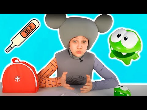 Ам Ням и Мышонок Ням играют в Доктора! КуКуPlay для детей!