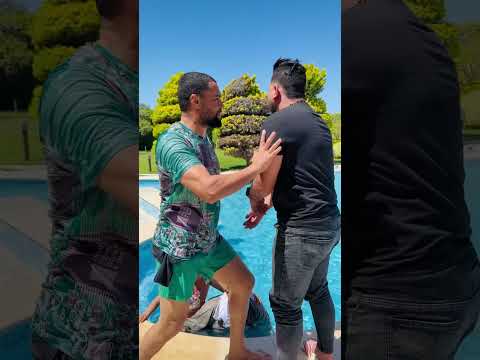 جحود الابن رام ابوه فى حمام السباحة