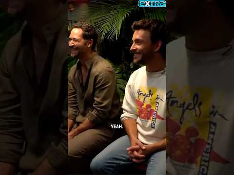 #JurassicWorldRebirth star Jonathan Bailey settles a big #Friends debate! 🤔😆