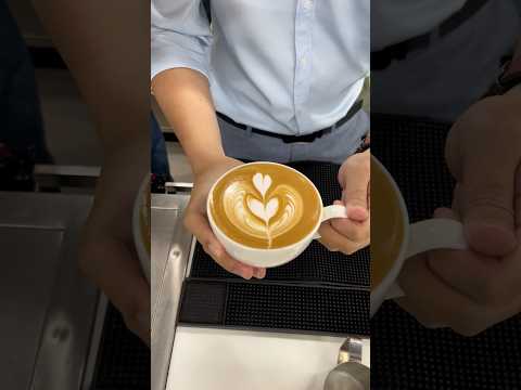 Cách tạo hình Latte art tulip cơ bản cho người mới bắt đầu