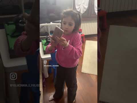 Figliodiego ha rotto il telefono a FIGLIACHIARA 🙈🙈🙈 #mgfc  #mammagiuliafigliachiara