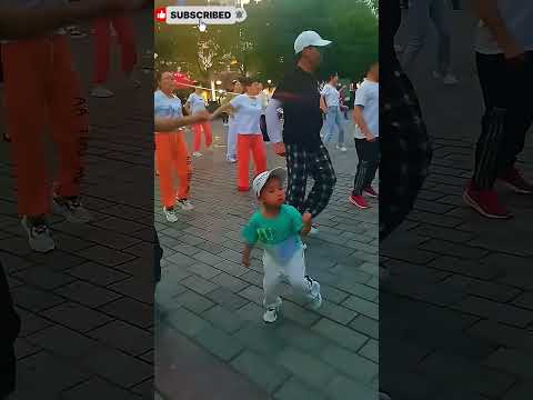 happy dance 😍🤪#funnyvideo #dance #dancevideo #fypシ゚viral #viralvideo