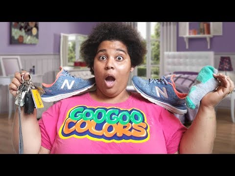 MOM PUT ON YOUR SHOES! GOO GOO COLORS CLOTHING SKIT FOR KIDS