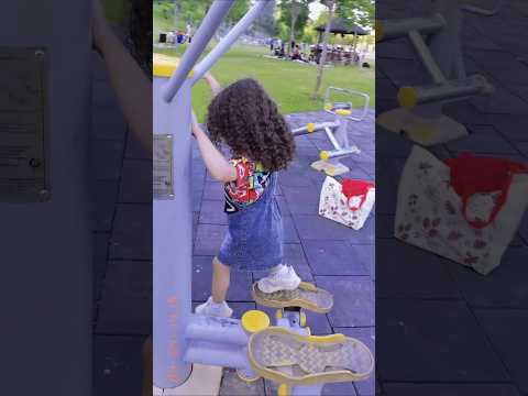حابة العب معكن#لايك#اكسبلور#funny#comedy#cutebaby#babygirl#بيبي#اطفال#viralshort#tiktok#beautiful