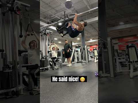 I over estimated my legs…. ??? #flexfriday #gym #gymreactions