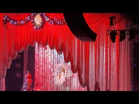 Mariah Carey: Sugar Plum Fairy / Hark! The Herald Angels Sing - Toronto [Merry Christmas To All!]