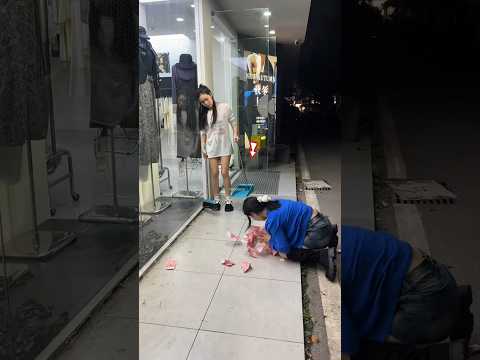 The girl mistook garbage for money ~ #shorts