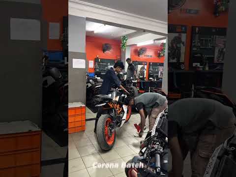 KTM laa Ipdi Pannuvnaglaa…😖❤️