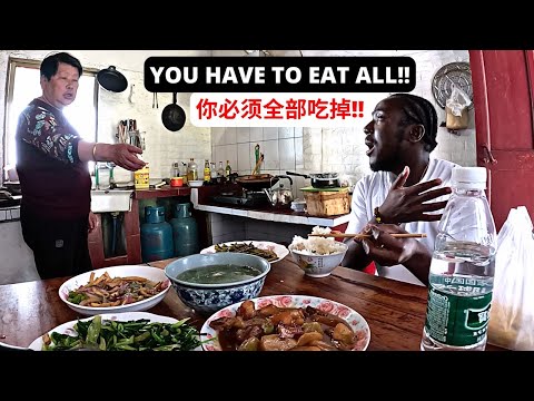 EATING IN A CHINESE VILLAGE APARTMENT AS A BLACKMAN, WHAT COULD GO WRONG?!! BLACK IN CHINA