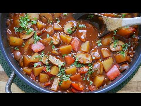 Kartoffel Gulasch mit Pilzen & Paprika | Rezept | Eintopf | Schnell | Einfach | Lecker | Veggie 🥔🍄🌶️