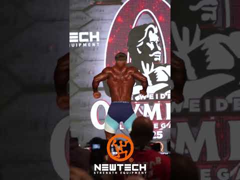 라이언 테리. 2025 올림피아 개인 포징