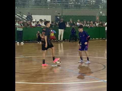 joguei contra o Ricardinho
