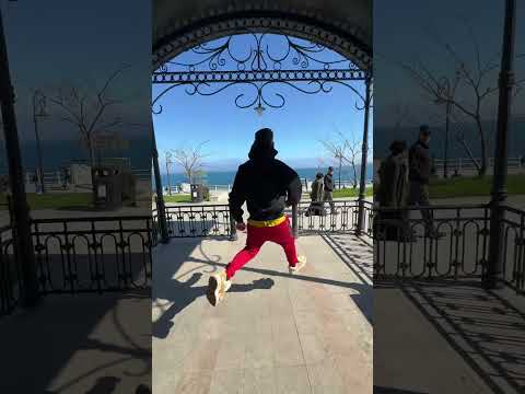 Bailalo Rocky for real π€£