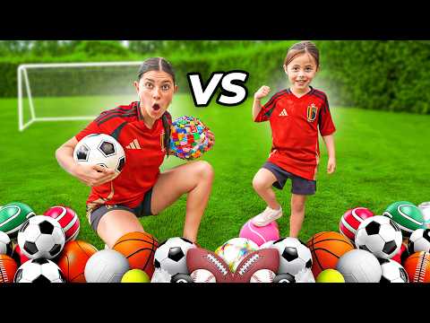 CELINE vs MINI CELINE - VOETBAL CHALLENGES #688