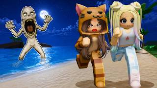 SOBREVIVIMOS al ATAQUE del MONSTRUO DE LA PLAYA en BROOKHAVEN con MANDARINA en ROBLOX