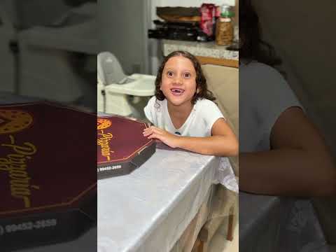 QUANDO A FILHA COME TUDO AS PIZZAS 😂