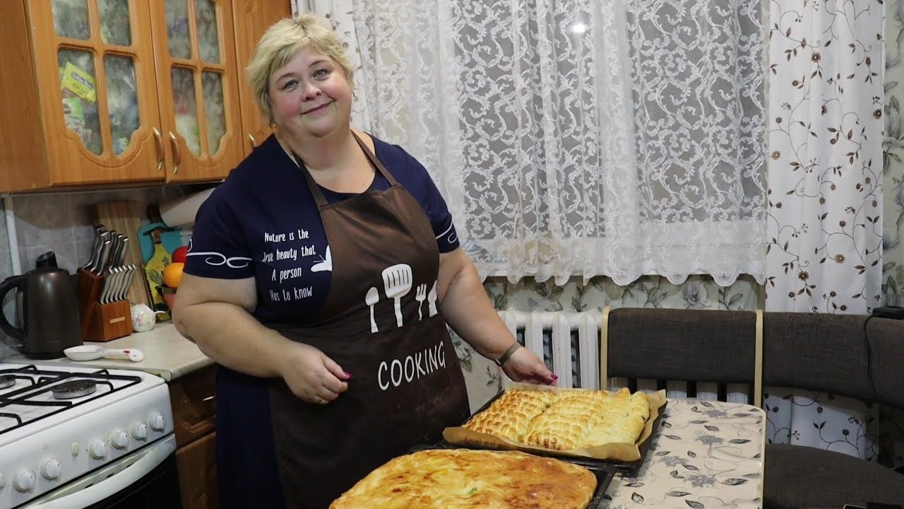 Приглашаю крысу в гости. Пеку пирог с картошкой из детства.