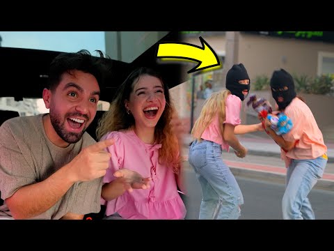 اتحكمنا في سارة و لانا في الشارع !! 🤯