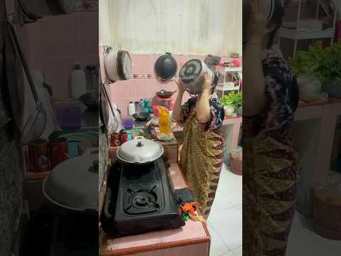 kesibukan dirumah mama ceritanya 🫠