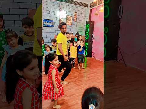 iska name hai ditya 🥰❤️🔥 #youtuber #dance #dancevideo #bollywoodsongs #youtubeshorts