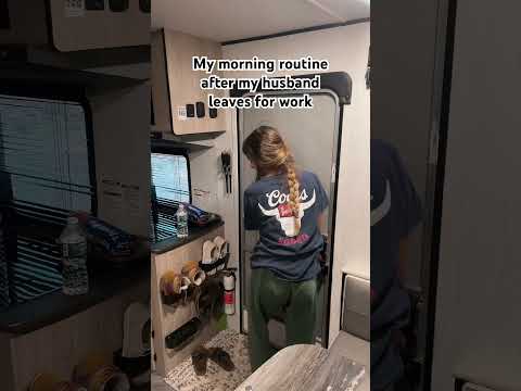 My morning routine after my husband leaves for work๐คฃ #camper #dayinmylife #dayinmylifevlog