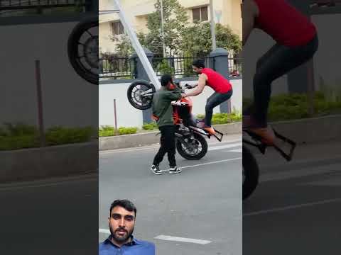 Bike stand 🤣 #funny #comedy #ytshorts #bike #shorts