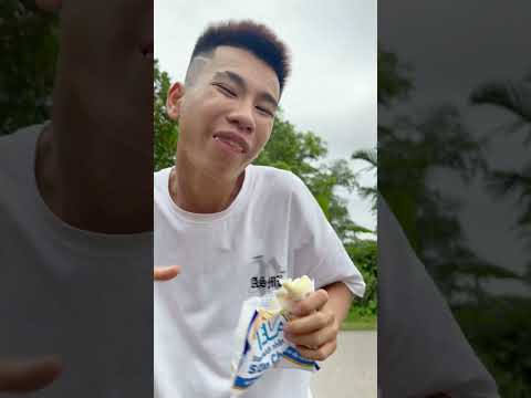 Cậu bé xấu tính và con chó đáng thương- The mean boy and the wounded dog - Poor dog #shorts