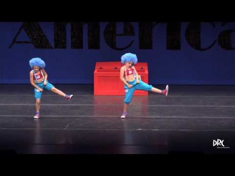 THING 1 AND THING 2 (On Stage America 2016) - YouTube