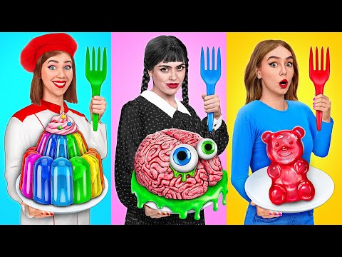 Wednesday vs Minha Vó No Desafio De Culinária | Situações Engraçadas Mega DO Challenge