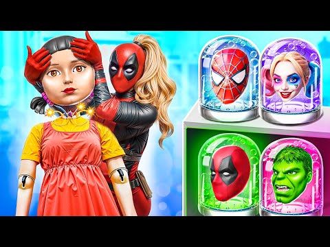 Ambulance d'urgence 911 pour Super-Héros / Squid Game Doll vs Deadpool vs Spider-Man vs Harley Quinn