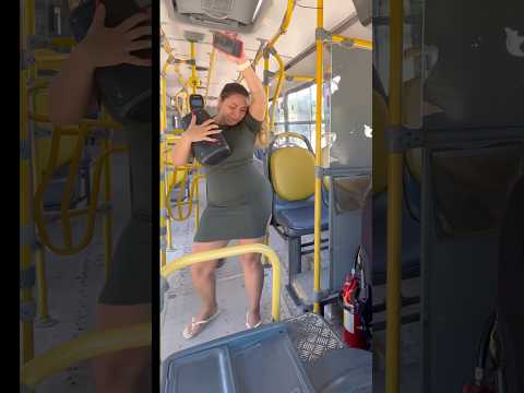 MOTORISTA TEM PITÚ? #humor #shortsvideos #musica #laerciadantas #youtubeshort