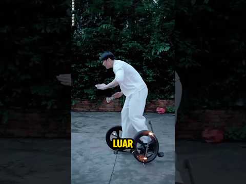 Ubah sepatu roda ibunya jadi unik!😲#shortsvideo