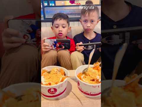 Agra davian makan dulu ⁉️ 🐇❤️😱🌈✅️🚀