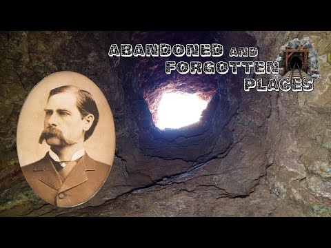 Exploring One of Wyatt Earp's Numerous COPPER and GOLD Mines!