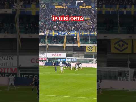 Hakan Çalhanoğlu’nun Zielinski’ye ortasında vuruşun efsaneliği.