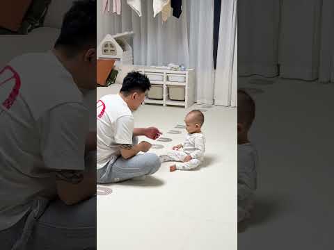 #CuteHumanBabies #ParentChildInteraction #HumanBabies #AdorableHumanBa