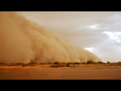 Tormenta de arena tipo Twister: la implacable ira del desierto desatada