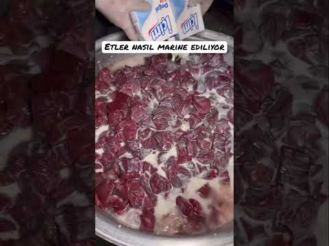 Etlerin Marinasyon İşlemi bu şekilde yapılıyor.  @gazikoskkebap  #kebap #antep #istanbul